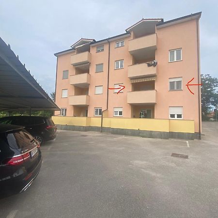 Apartment Noel Fažana Eksteriør billede